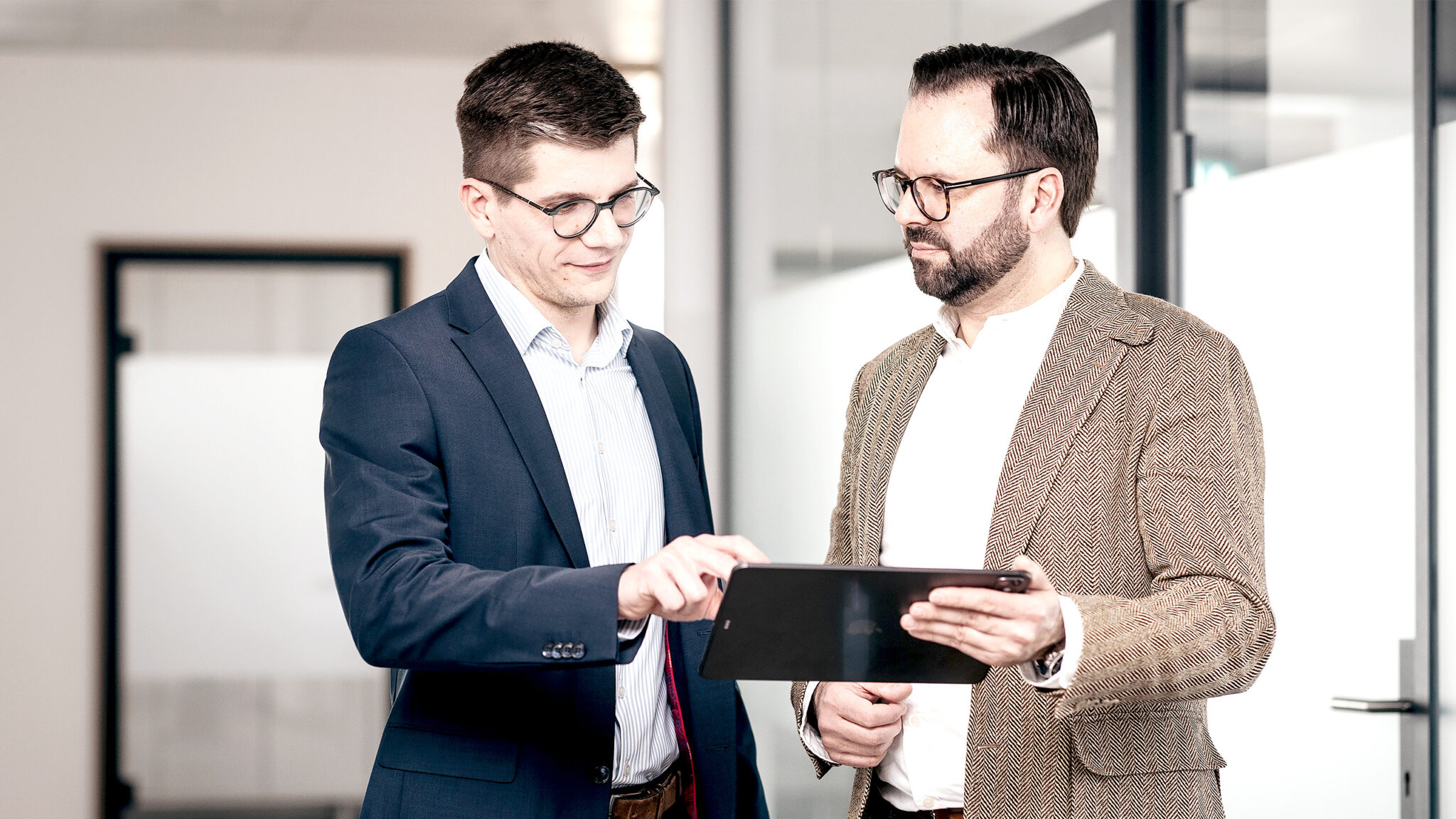 adiuvis-img-16x9-hero-2